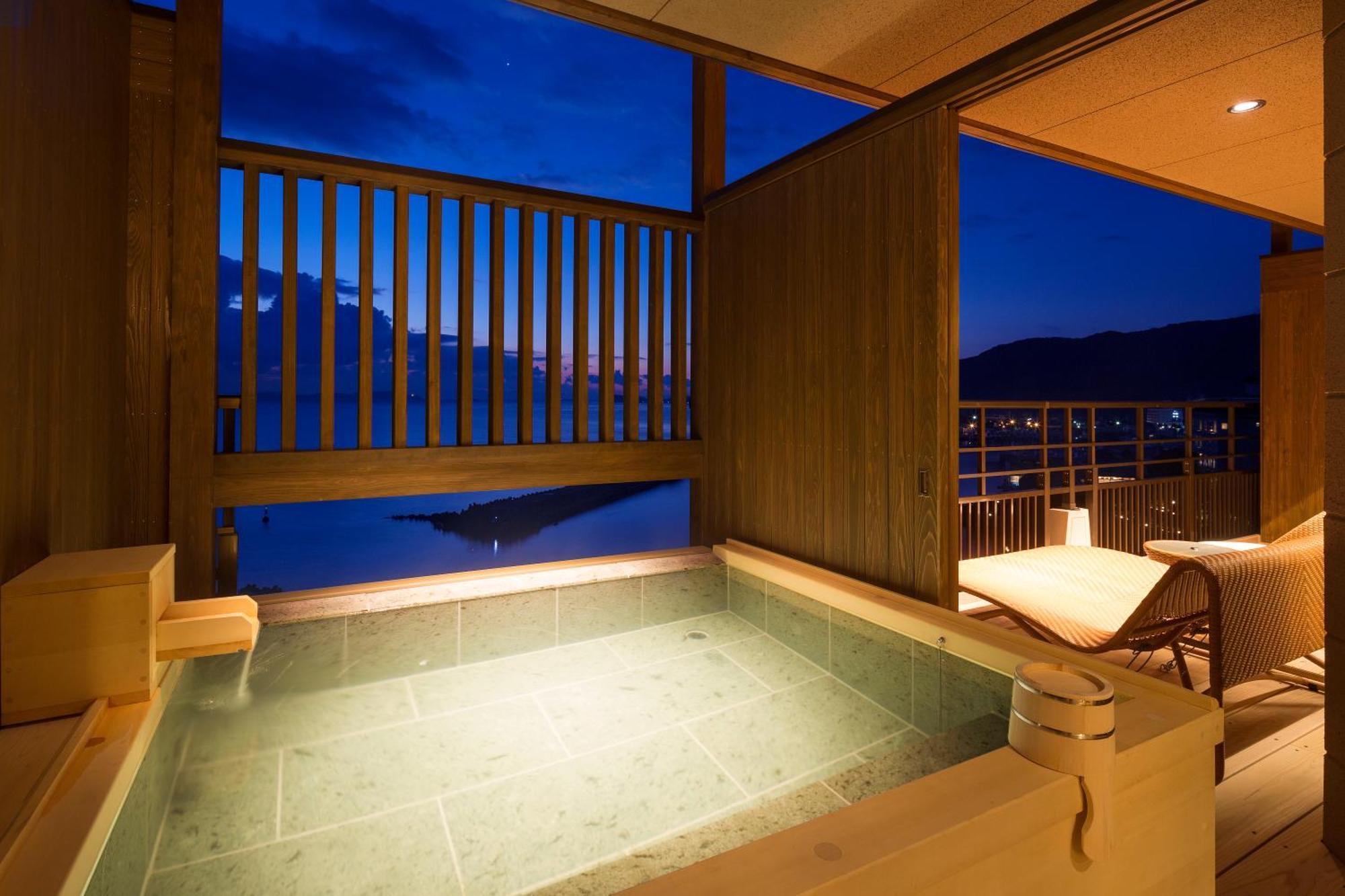 Hotel New Awaji Sumoto Esterno foto