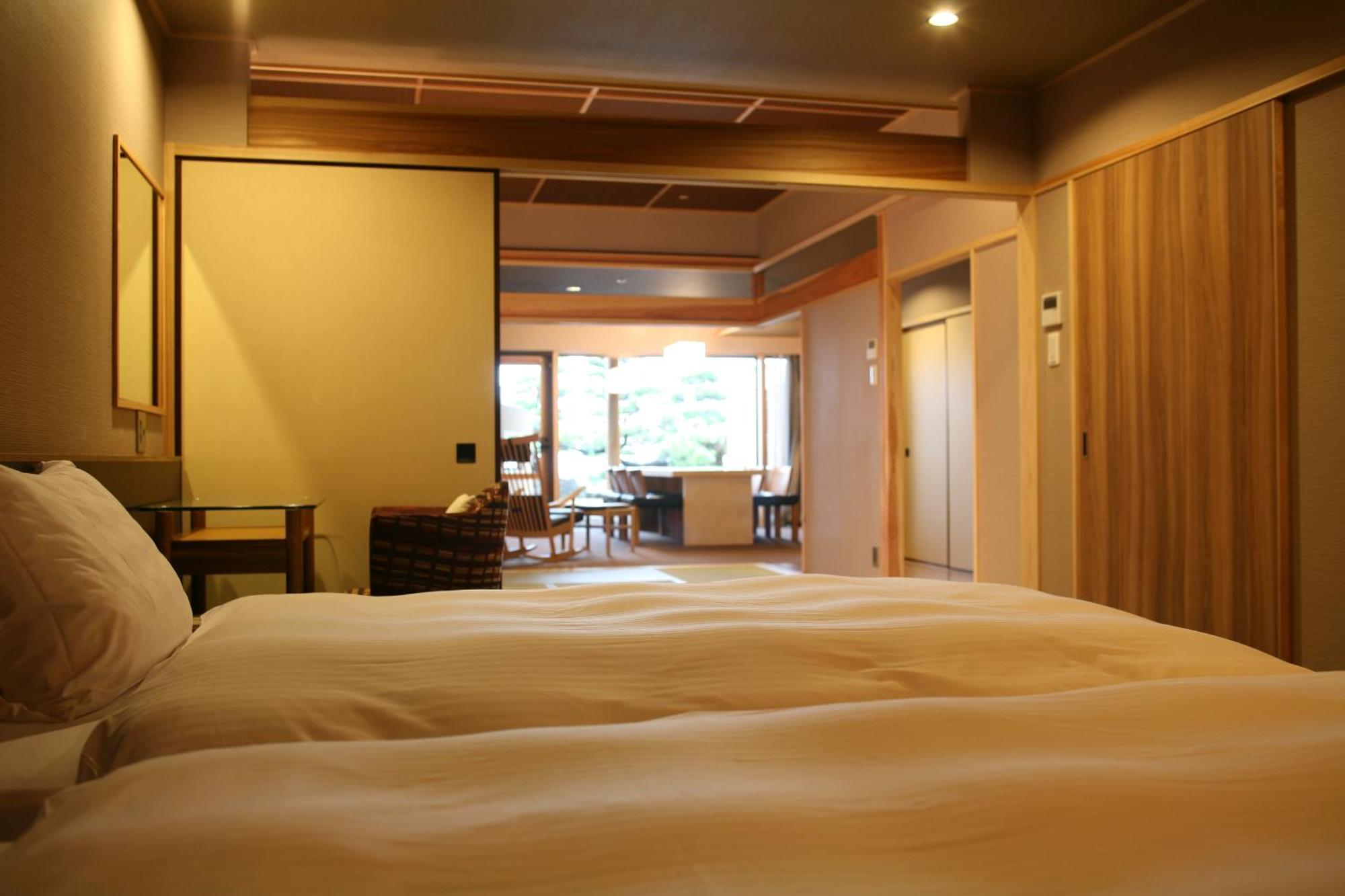 Hotel New Awaji Sumoto Esterno foto