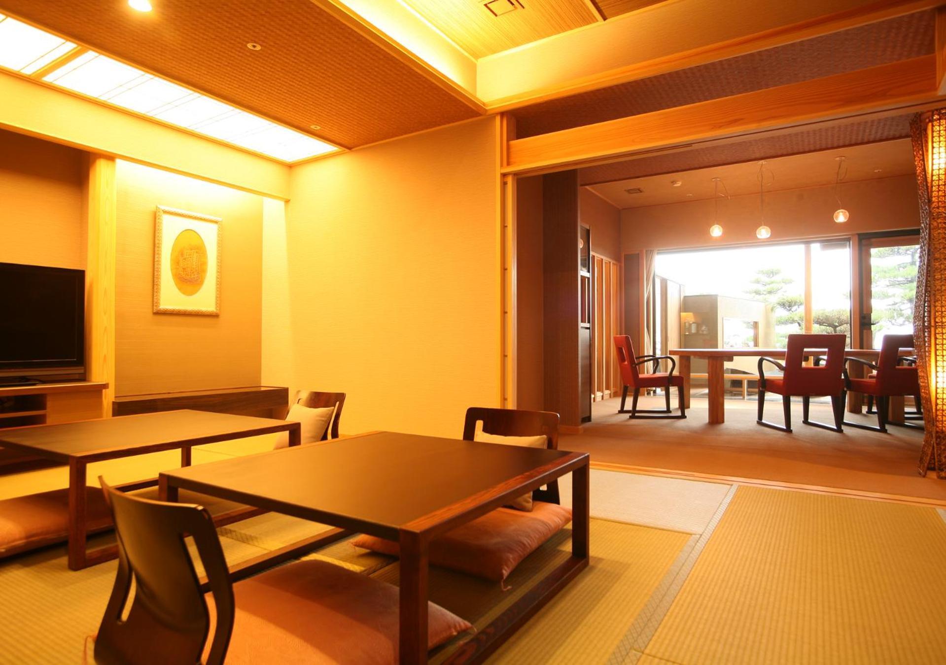 Hotel New Awaji Sumoto Esterno foto