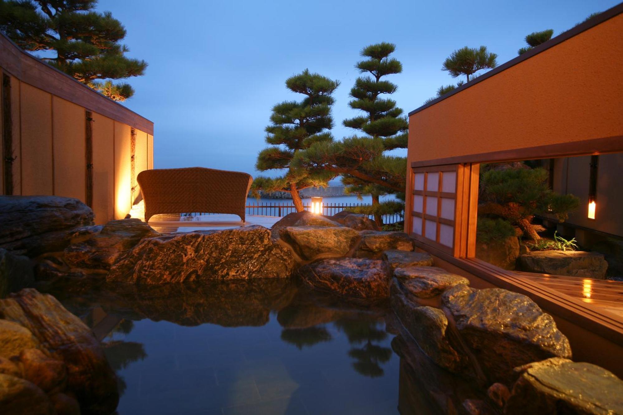 Hotel New Awaji Sumoto Esterno foto