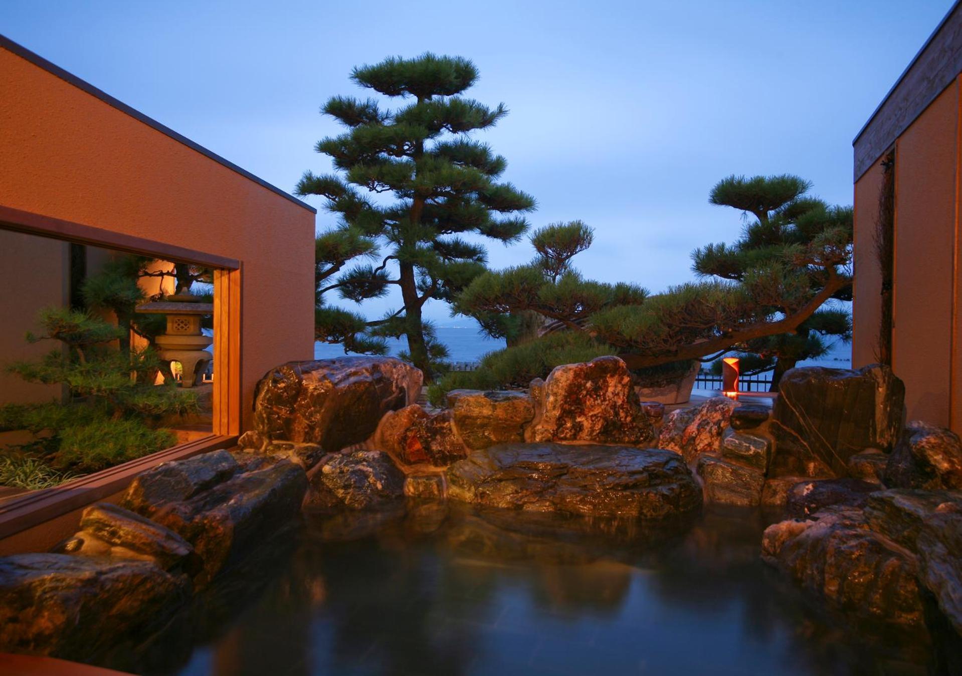 Hotel New Awaji Sumoto Esterno foto