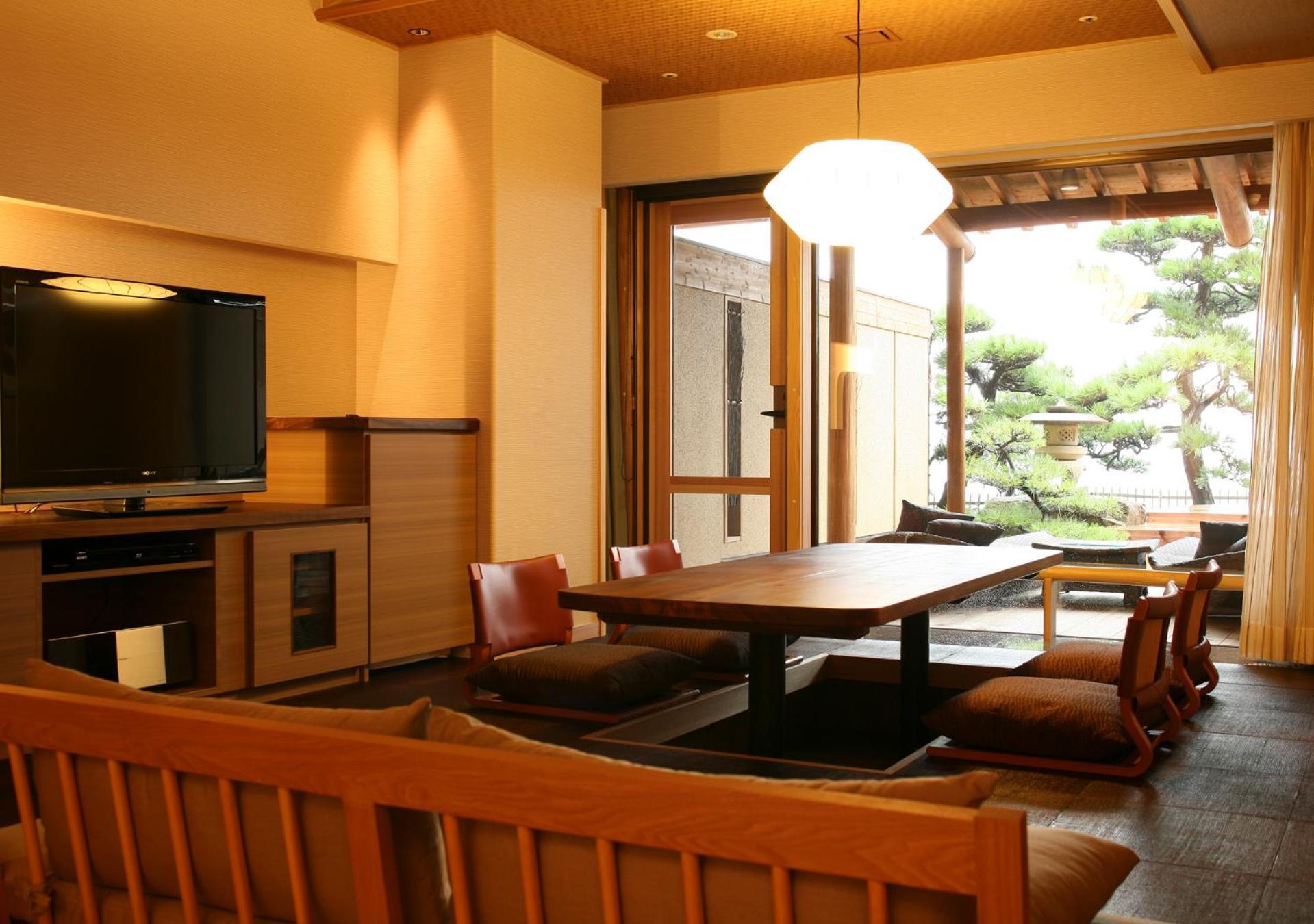 Hotel New Awaji Sumoto Esterno foto
