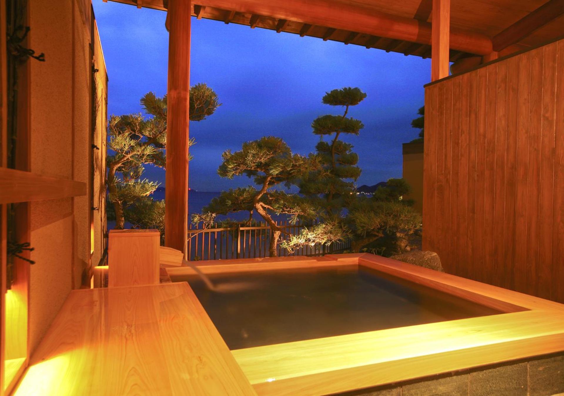 Hotel New Awaji Sumoto Esterno foto