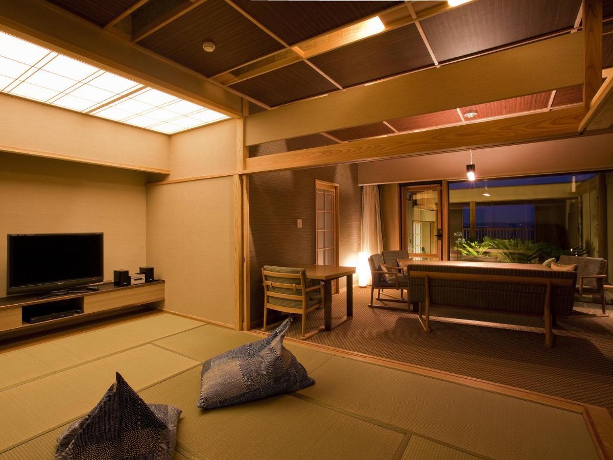 Hotel New Awaji Sumoto Esterno foto